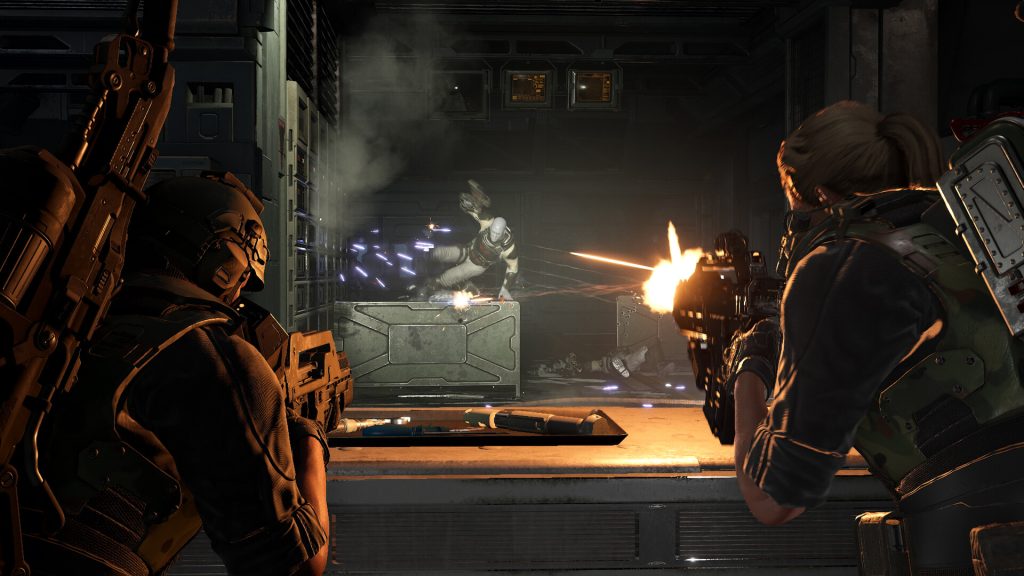 Aliens Fireteam Elite 2 Marines using separate firing lines against synthetics