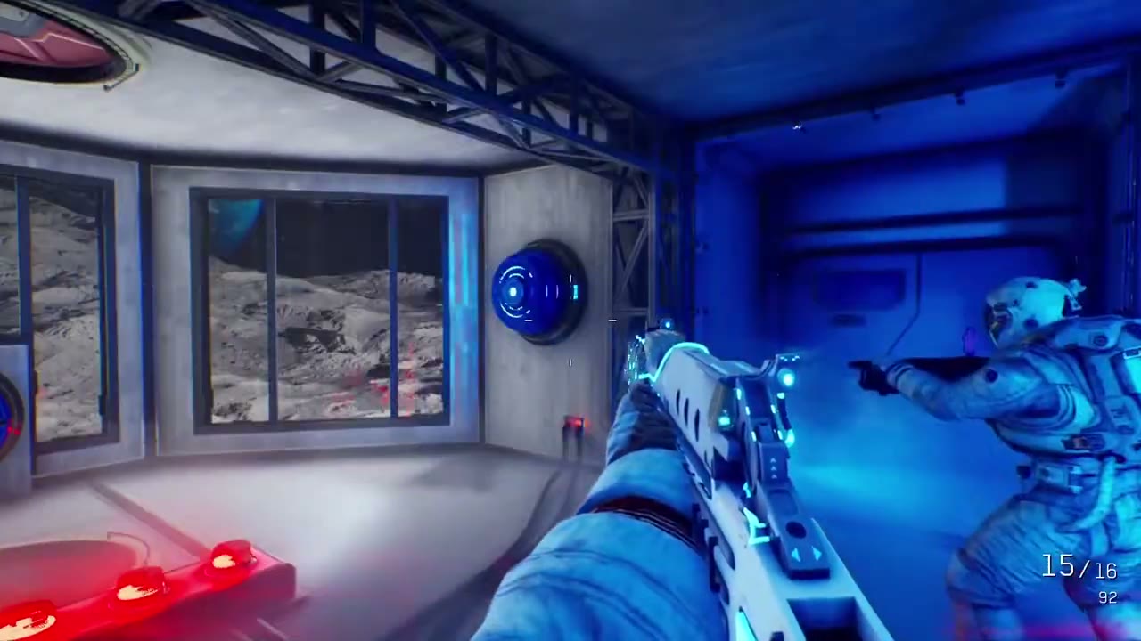 Blue bullseye and red progress lamps in the memory-target room
